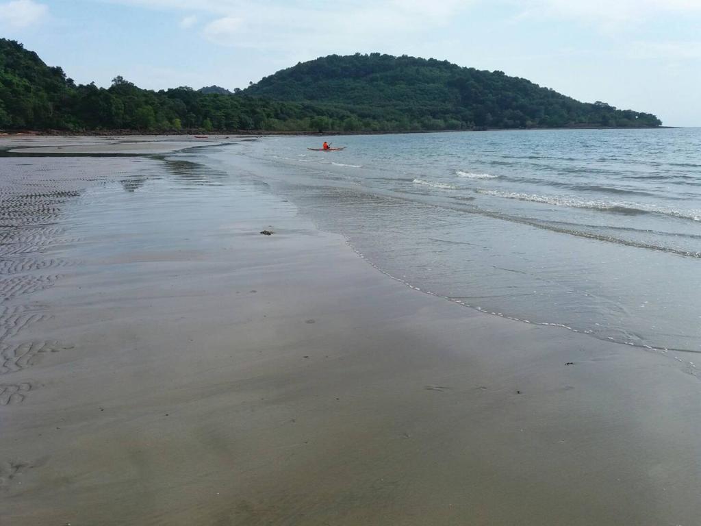 Rock View Terrace Hotel Koh Jum Exterior photo