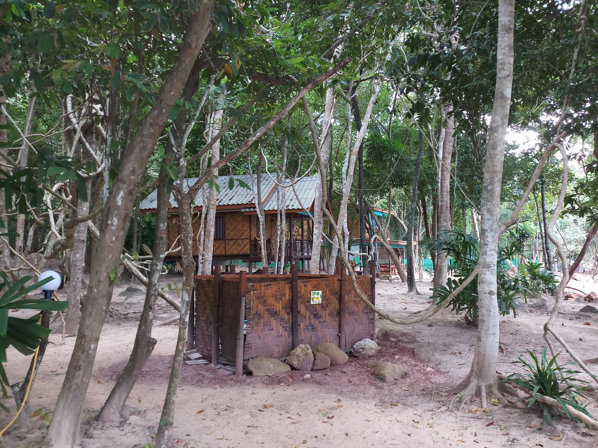 Rock View Terrace Hotel Koh Jum Exterior photo